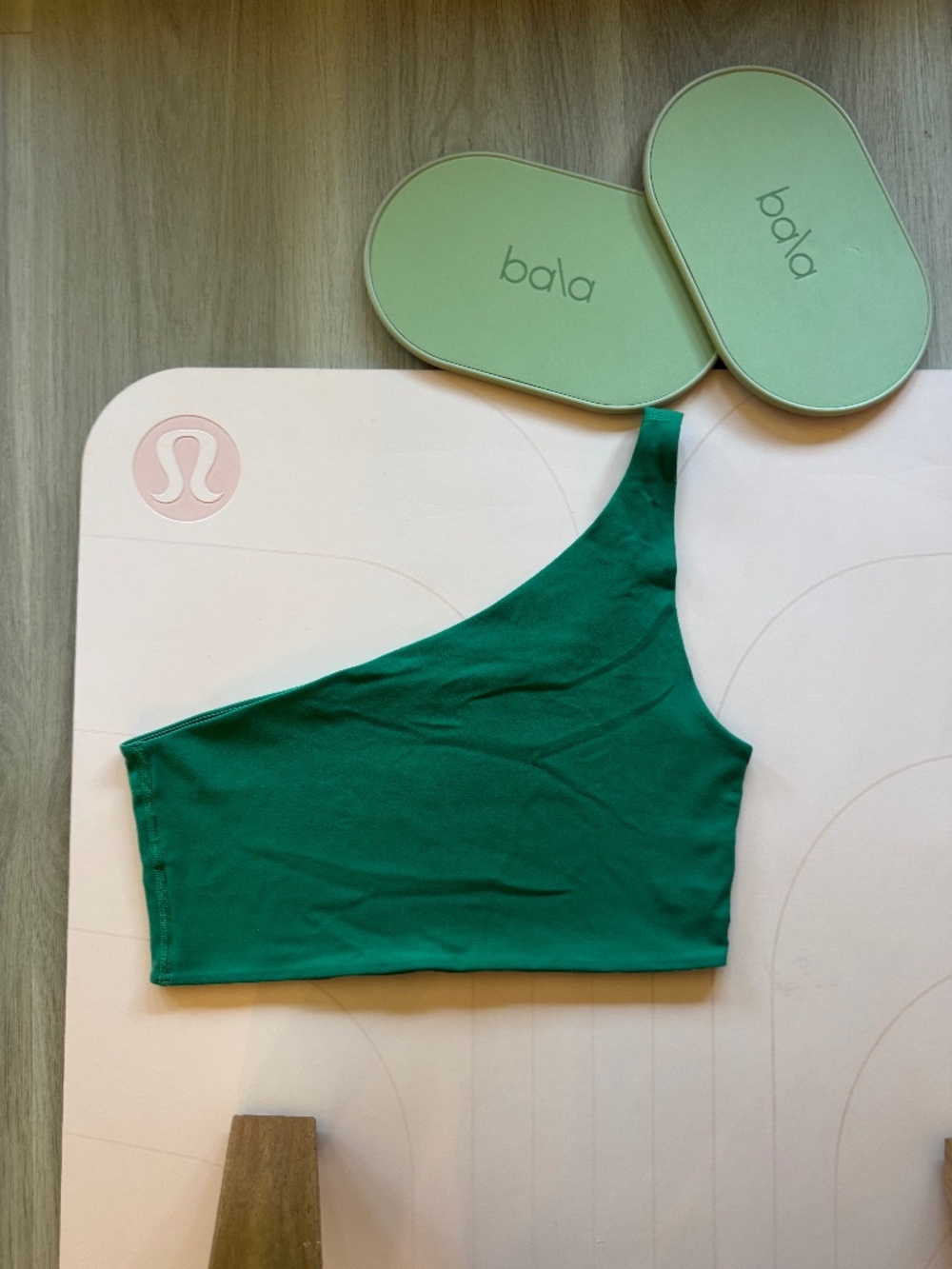 Lululemon bra